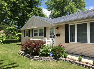 106 Greenridge Dr, Decatur, IL 62526