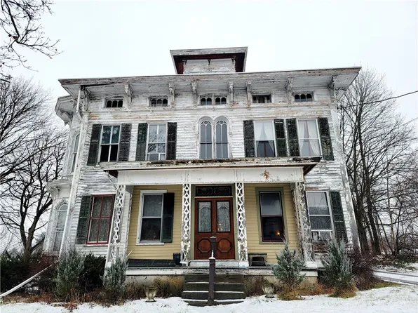 17 Otsego St, Canajoharie, NY 13317