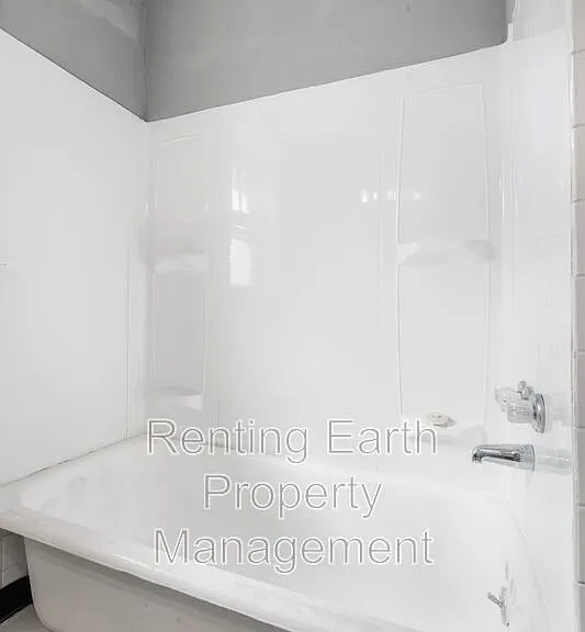 3868 Meramec St #2F — Photo 16