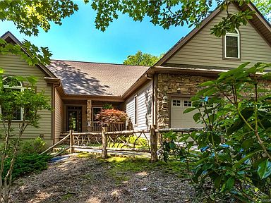 98 Tludatsi Ct Brevard Nc 28712 Zillow