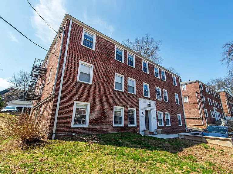 376 Claremont Ave #4 — Photo 4