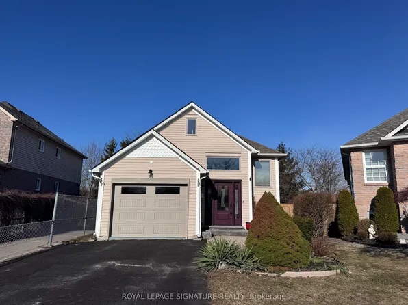 1256 Dartmoor St, Oshawa, ON L1K 2K2
