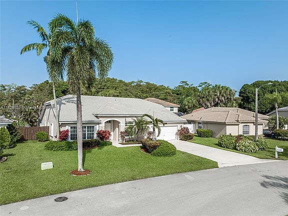 3rd image of 5217 NW 65th Ave