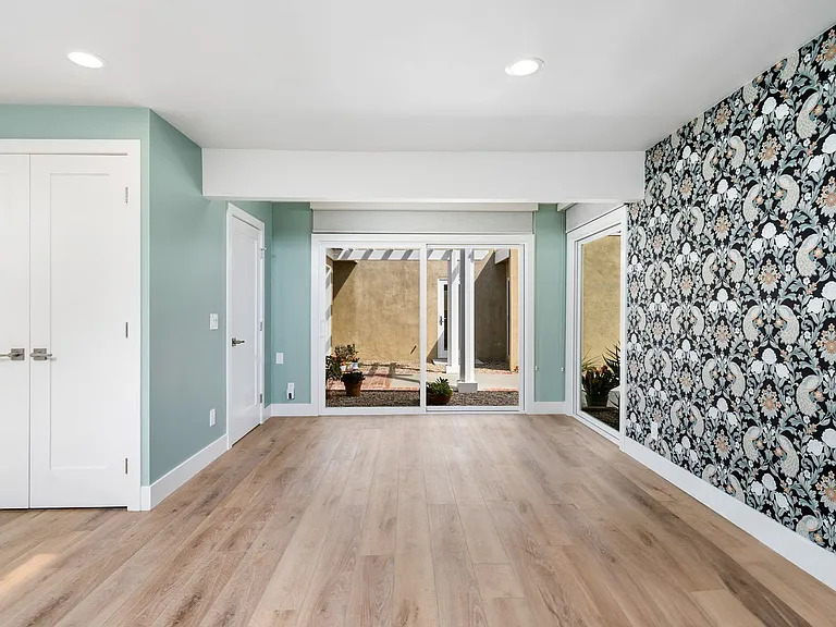 1609 Anita Ln — Photo 15