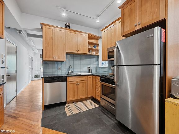 5th image of 2100 N Damen Ave APT 2f