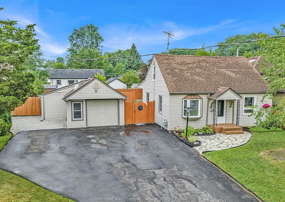 1st image of 2583 Bernard Rd