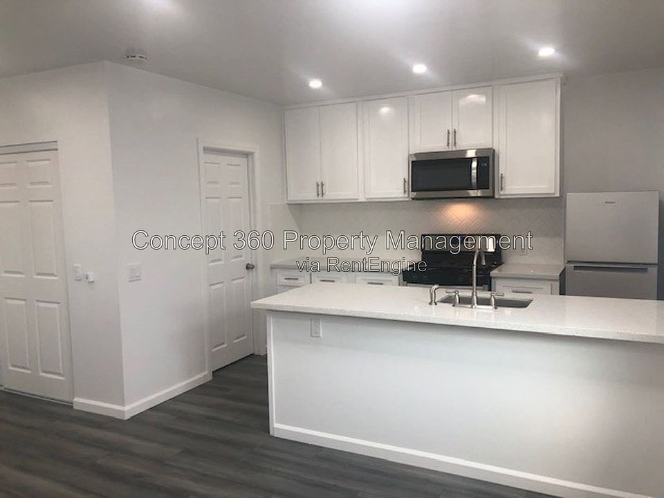 1st image of 110 E Scott St