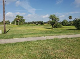 1303 Omohundro St, Rockport, TX 78382