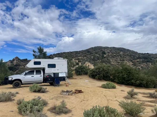 41 Montclaire Cir #41, Tehachapi, CA 93561