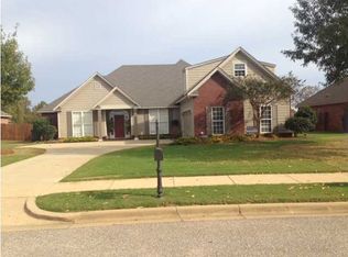 9557 Lochworth Ct, Pike Road, AL 36064