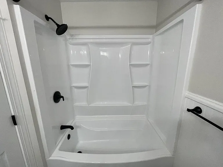 107 Chestnut Dr — Photo 24