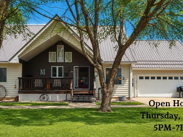 800 Blackstone Pl, Hurley, SD 57036