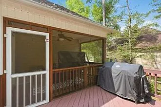 104 Cedar Ln — Photo 16