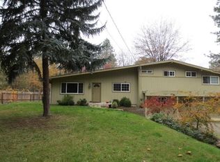 350 Adeline Dr, Grants Pass, OR 97527