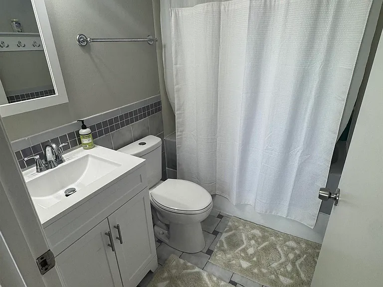 3813 Millbrae Dr NW — Photo 13