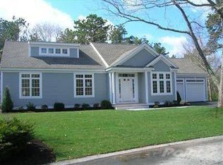 26 Palmer Rd, Mashpee, MA 02649