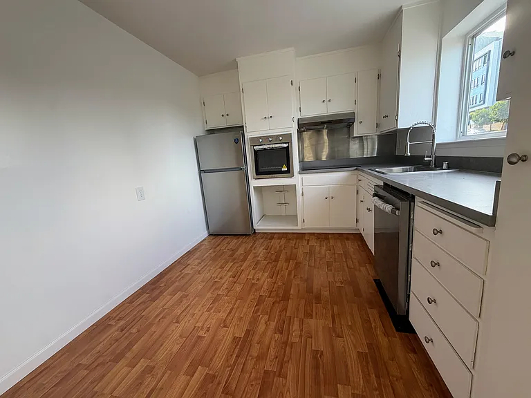 41 Terra Vista Ave #4 — Photo 12