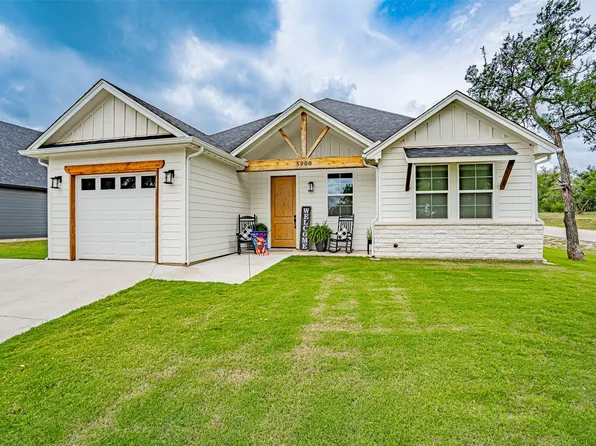 5900 S Lakeside Hills Ct, Granbury, TX 76048