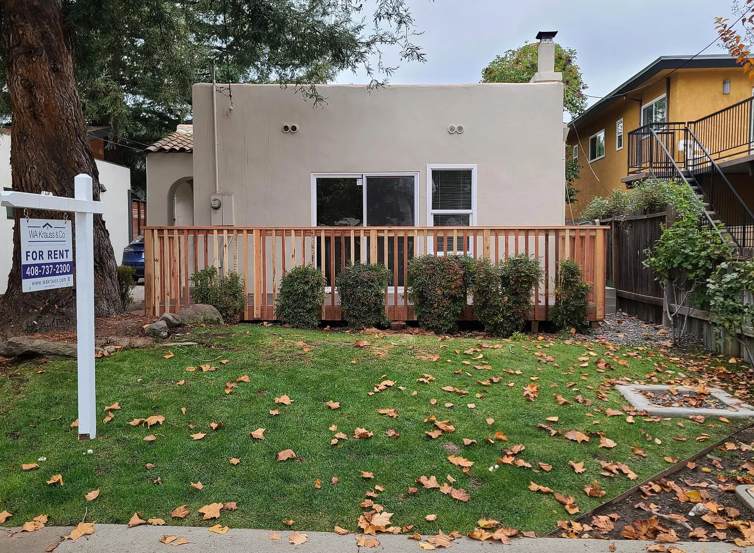 2 bed, 1044 sqft, $4,500 — Photo 2