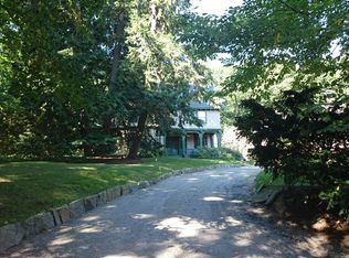 35 Chestnut Pl, Brookline, MA 02445