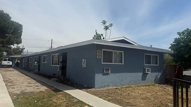2 bed, 650 sqft, $2,090 — Photo 2