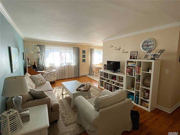 5th image of 2449 Union Blvd APT 18B