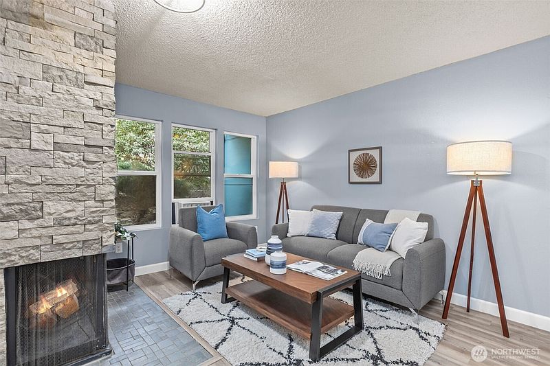 3rd image of 2001 E Yesler Way #46