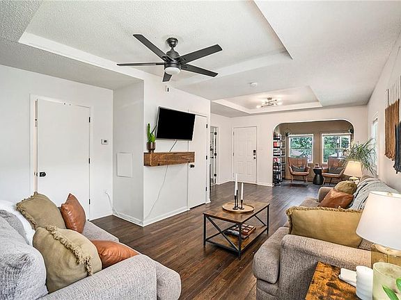 5th image of 5535 Osage Ave