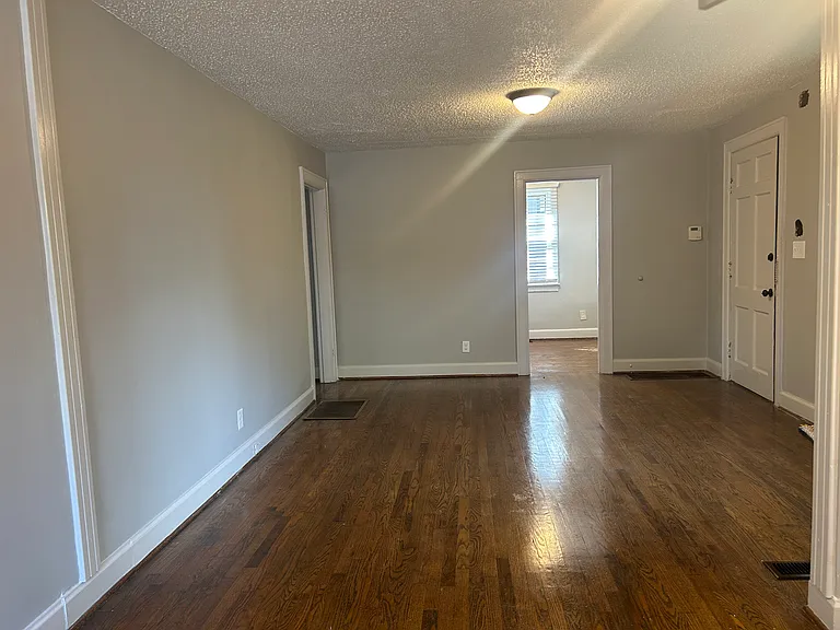 2300 Sharondale Dr — Photo 13