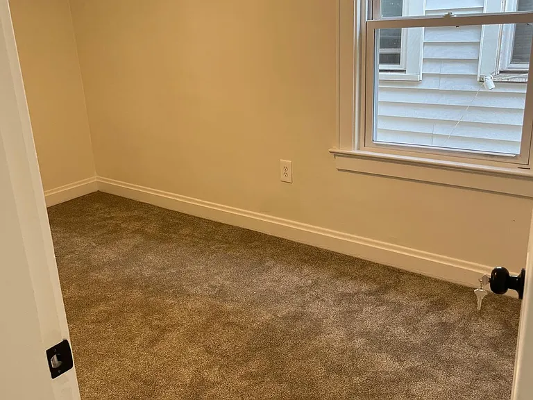 Bedroom 3 (master)