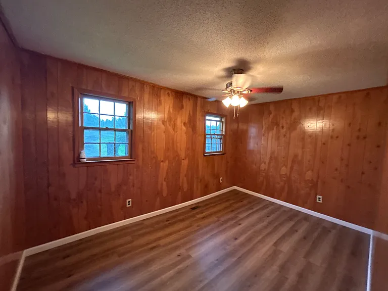 5937 E Highway 27 #1 — Photo 5