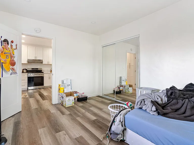 Modern Living: 8-Unit Apartment Building in the Heart of Downtown San Luis Obispo — Photo 40