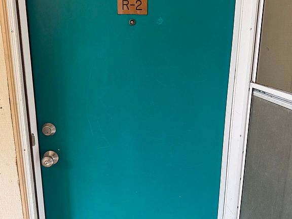 2nd image of 1208 Bush River Rd APT R2