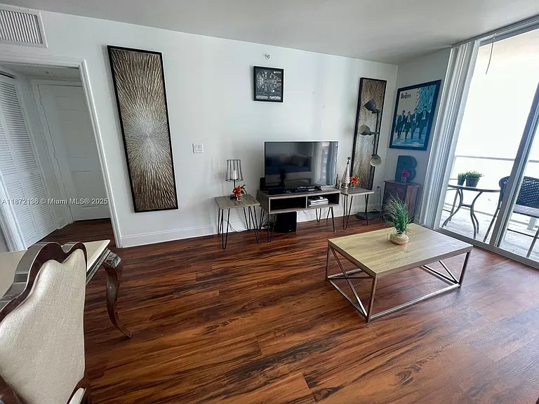 1155 Brickell Bay Dr #1805 — Photo 6