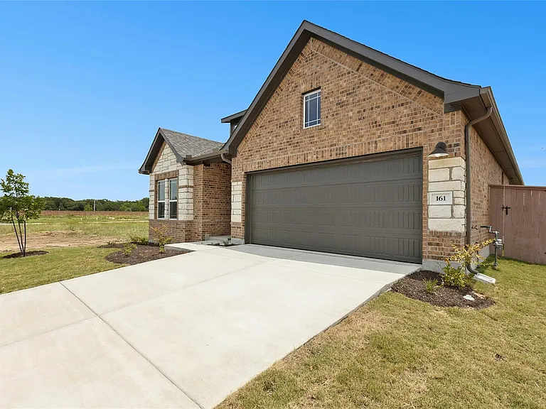161 Smithsonian Ln — Photo 3