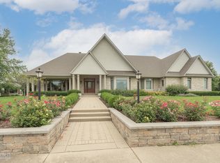 46W428 Wheeler Rd, Sugar Grove, IL 60554