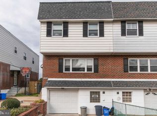 10916 Lockart Rd, Philadelphia, PA 19116