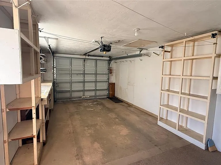 10502 Laburnum Dr — Photo 15