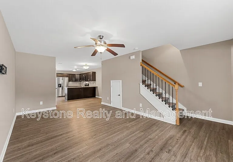 301 Landrum Pl #D — Photo 4
