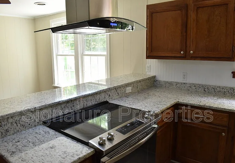 8304 Michael Rd — Photo 8