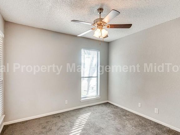 3rd image of 1101 Calico Ln APT 1425