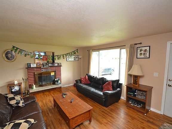 4th image of 4505 129th Pl NE