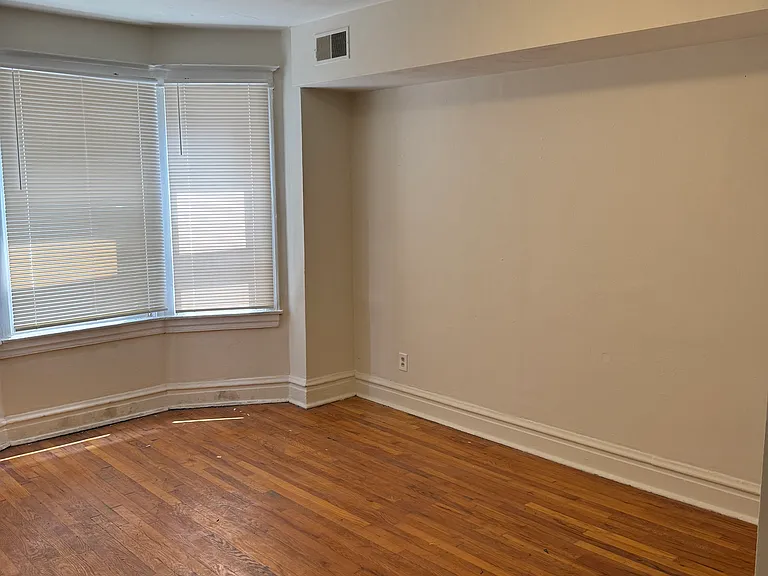 822 Leland Ave #1S — Photo 6