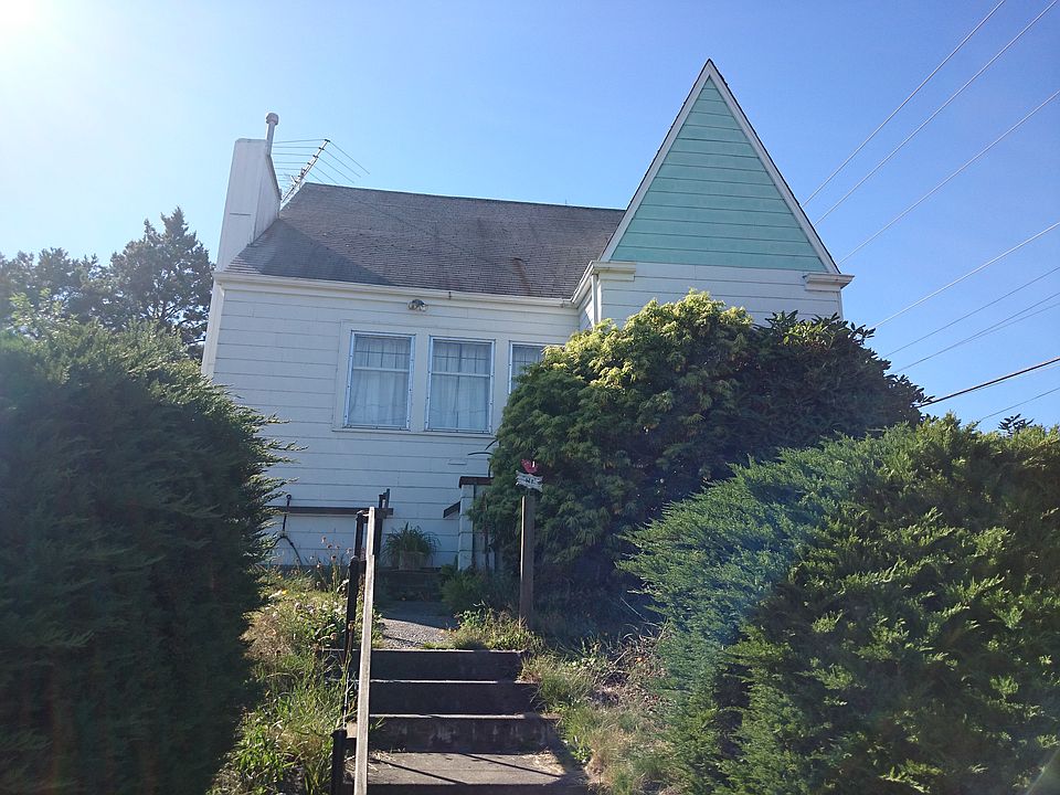 2nd image of 6857 37th Ave NE