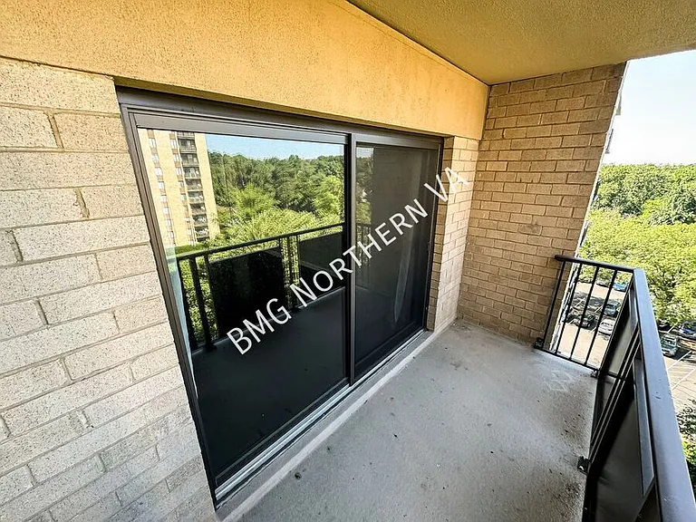 3100 S Manchester St #811 — Photo 21