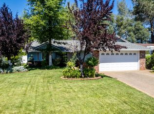 3892 Bluffside Ct, Redding, CA 96002