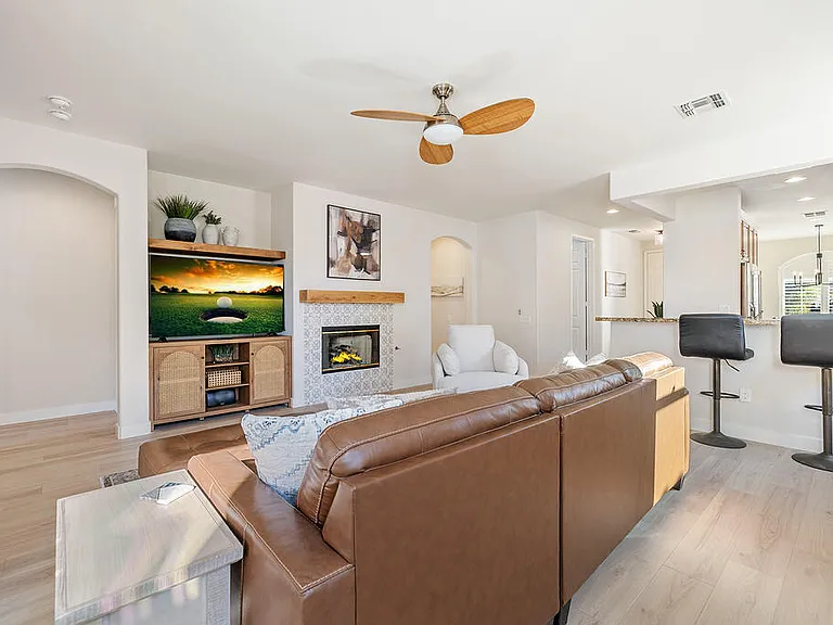 40201 Calle Santa Claudia #40201 — Photo 18