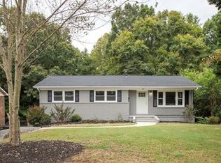 1728 Starbrook Dr, Charlotte, NC 28210