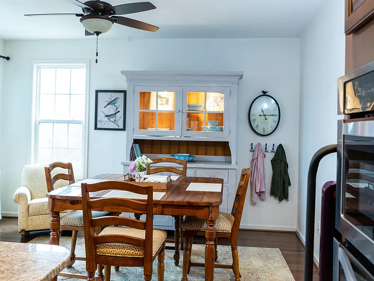 25095 Croxley Green Sq — Photo 72