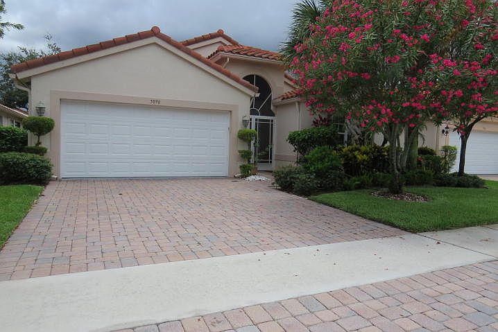 1st image of 5098 Polly Park Ln